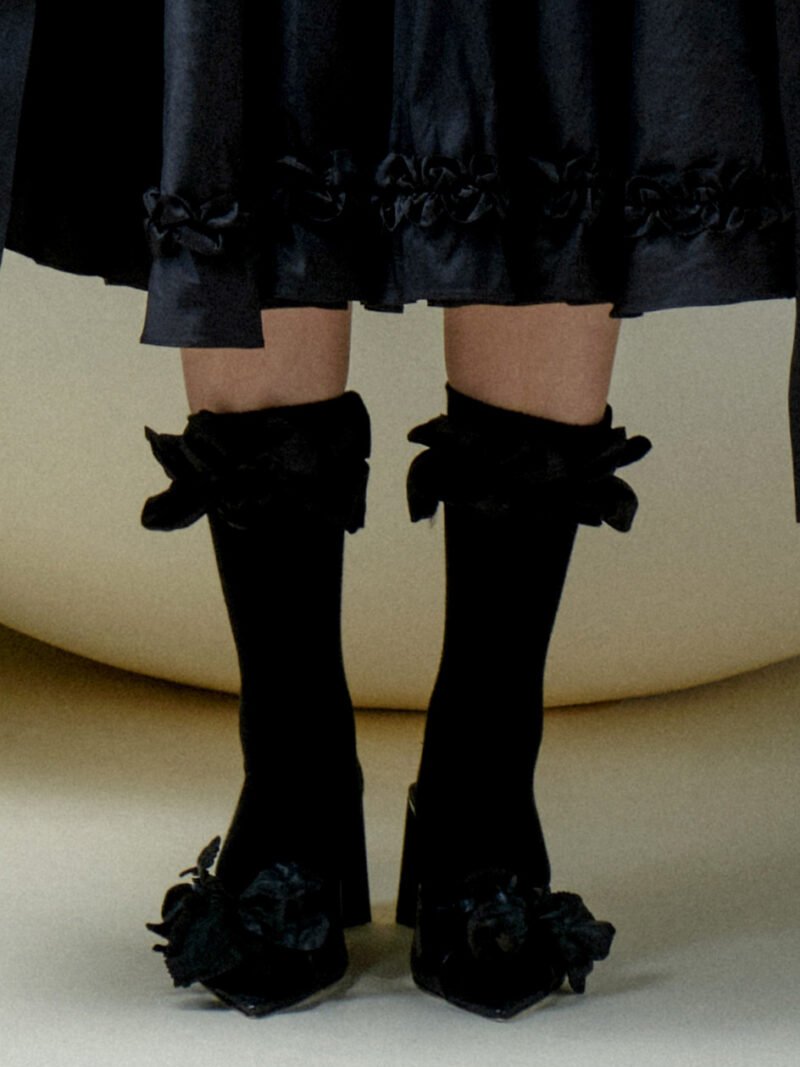 Socks with Scalloped Ruffles Black