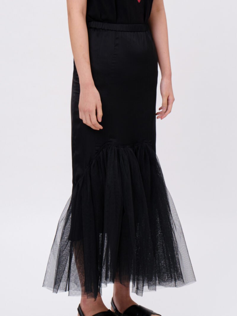 Straight Skirt with front-flared tulle Black
