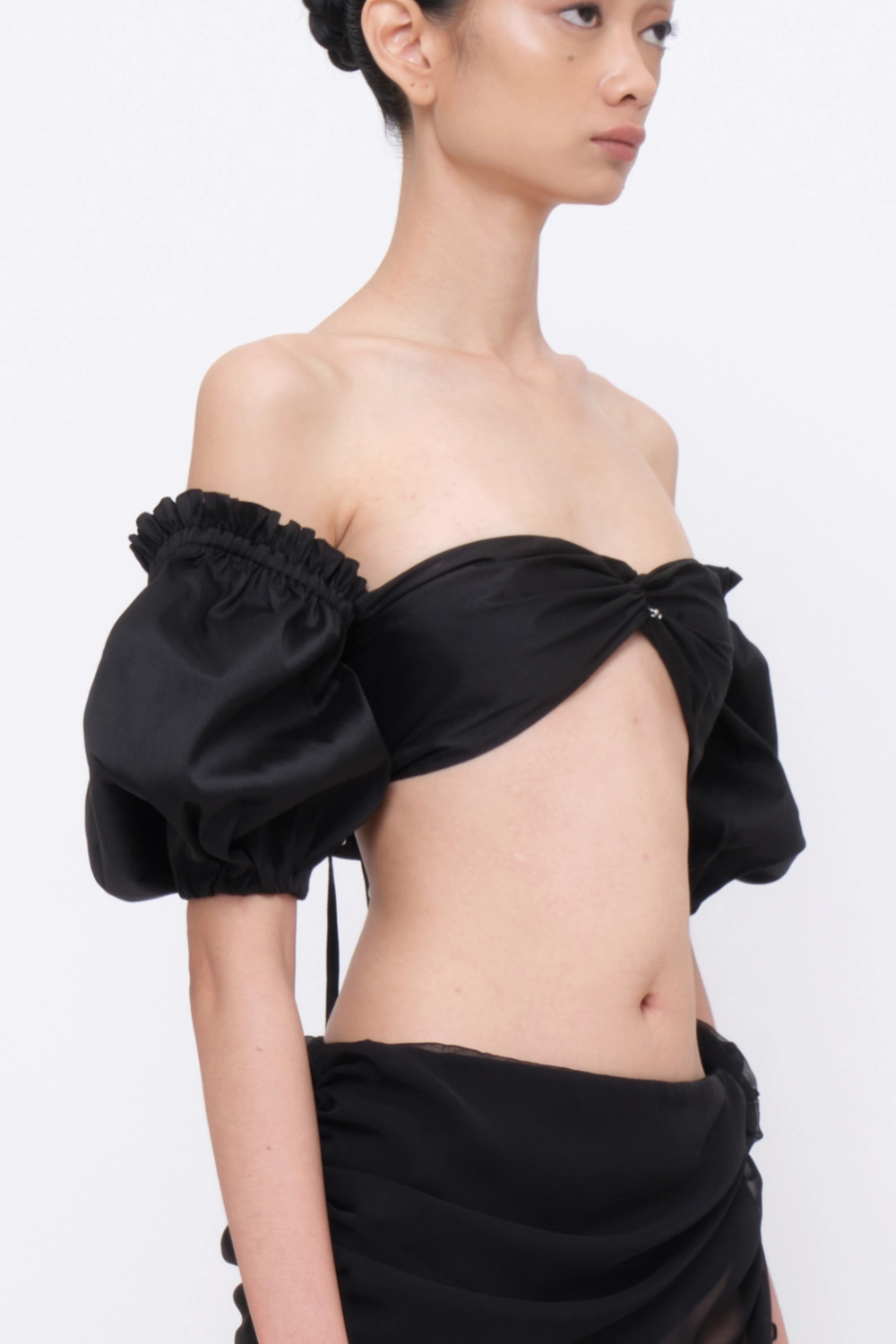 Pierced Puff-sleeves Bandeau Black - Image 2
